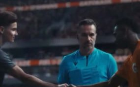 Julián y Vini en una parte del anuncio de Gatorade.