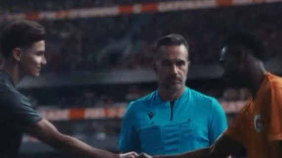 Julián y Vini en una parte del anuncio de Gatorade.