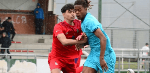 Christian Imga, en un partido con el Cadete Liga Vasca del Athletic.