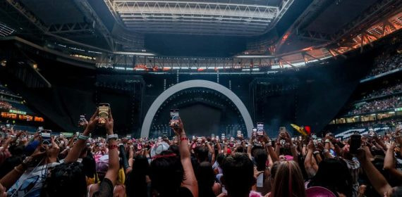 Concierto de Karol G en el Santiago Bernabéu.
