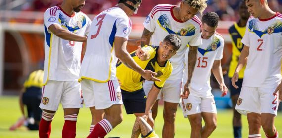 Alan Franco se queja en el pasado partido entre Venezuela y Ecuador disputado en 2024