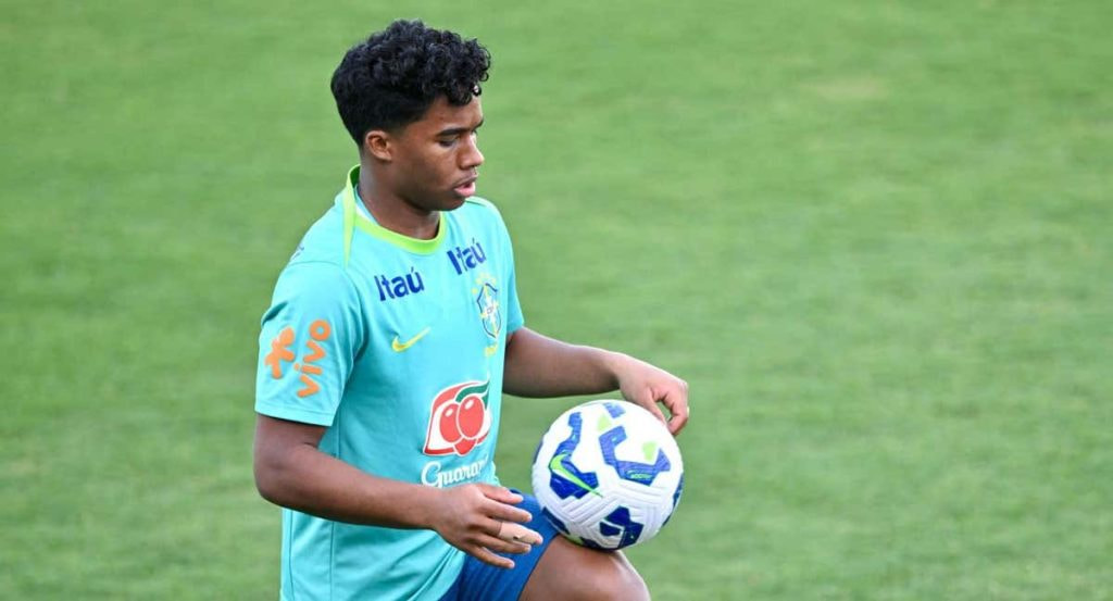 Endrick, durante un entrenamiento.