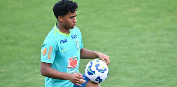Endrick, durante un entrenamiento.