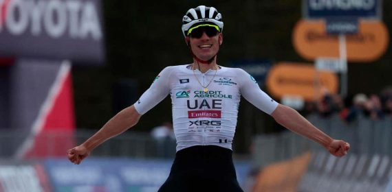 Juan Ayuso, campeón de la Tirreno-Adriático 2025.