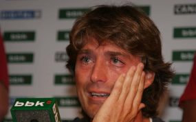 Julen Guerrero, en su despedida del Athletic, en la que anunció también su retirada.