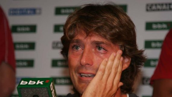 Julen Guerrero, en su despedida del Athletic, en la que anunció también su retirada.