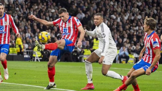 Lance en el partido de Liga