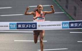 Sutume Asefa Kebede, ganadora de la maratón de Tokio 2025.