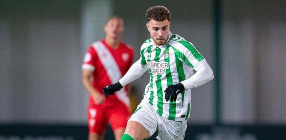 Marcos Fernández en el mini derbi esta temporada.
