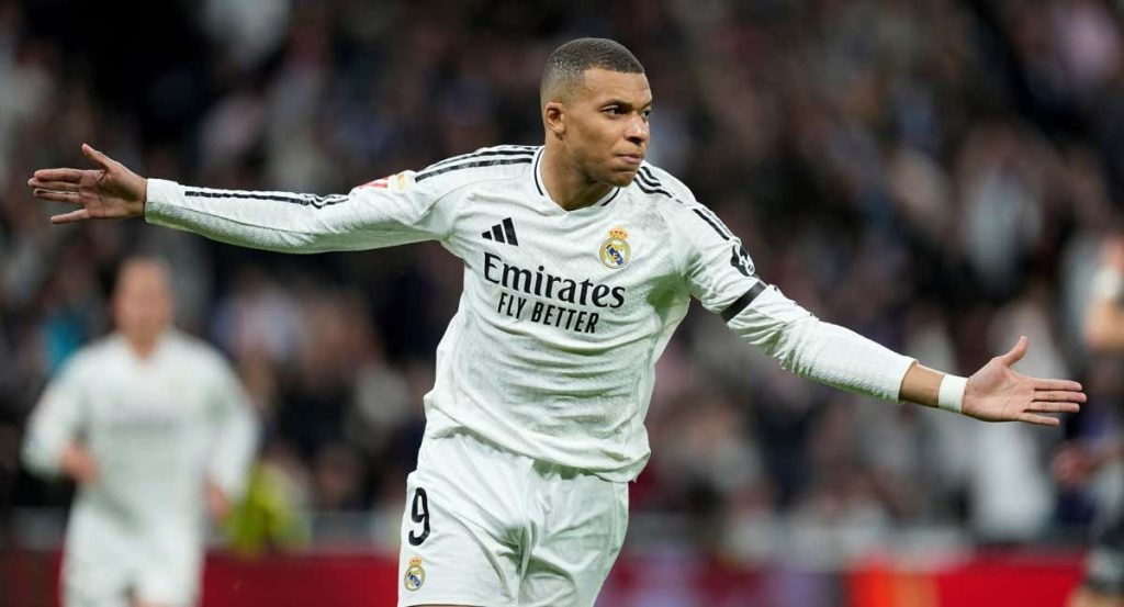 Kylian Mbappé celebrando un gol en el Bernabéu.