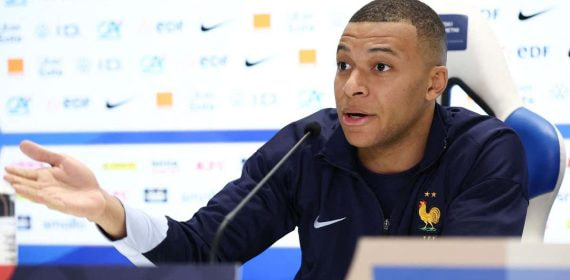 Mbappé, en la conferencia de prensa con Francia.