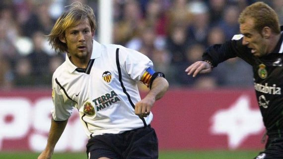 Gaizka Mendieta, en su etapa como futbolista del Valencia.