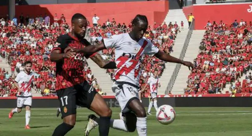 Mumin, en un partido de la presente temporada.