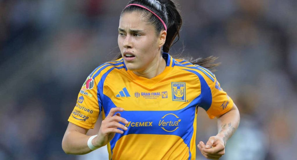 Lizbeth Ovalle durante la última final del Apertura con Tigres.