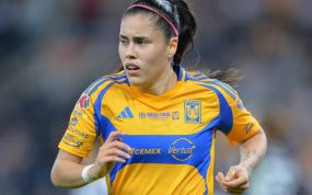 Lizbeth Ovalle durante la última final del Apertura con Tigres.