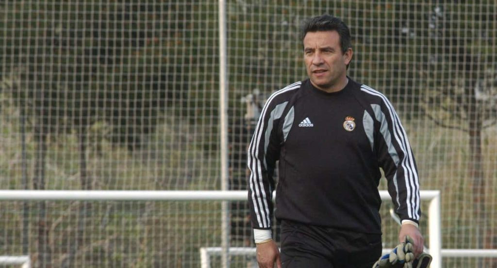 Paco Buyo, en un entrenamiento en la ciudad deportiva.