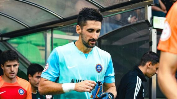 Oier Olazabal colgará los guantes defendiendo la portería del Andorra.