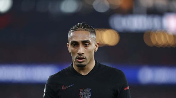 Raphinha, en un partido con el Barcelona.