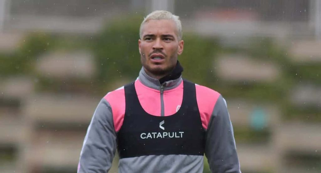 Raúl de Tomás en su regreso a los entrenamientos con el Rayo Vallecano.