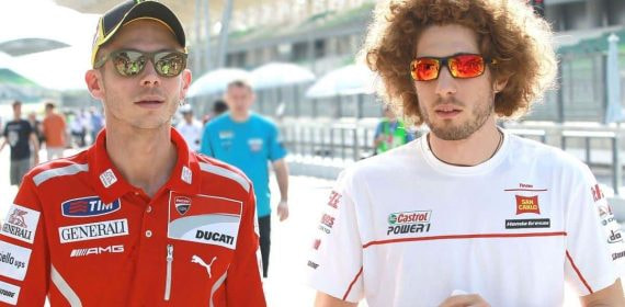 Valentino Rossi y Marco Simoncelli en MotoGP.