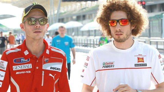 Valentino Rossi y Marco Simoncelli en MotoGP.
