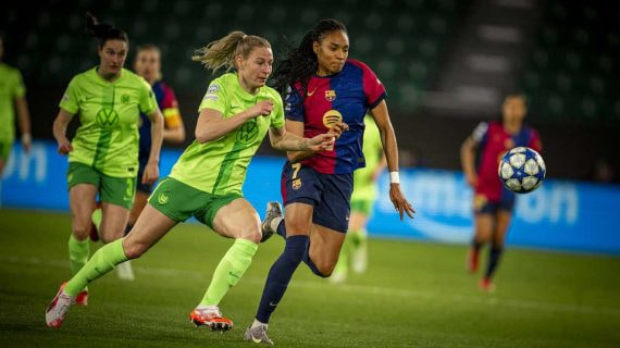 Salma Paralluelo, jugadora del Barça, durante el partido de Champions ante el Wolfsburgo.