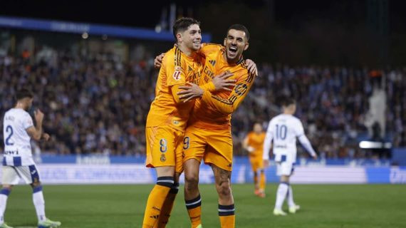 Fede Valverde y Dani Ceballos celebran un gol contra el Leganés.