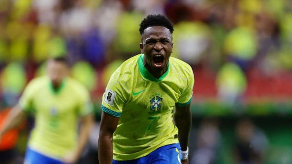 Vinicius celebra el gol de la victoria de Brasil contra Colombia.