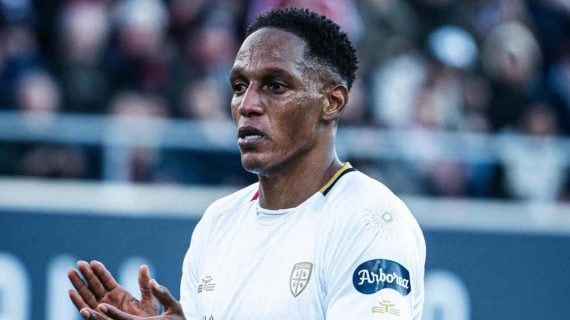 Yerry Mina, en un partido del Cagliari.