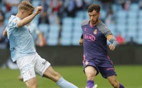 Puado, sancionado para la jornada 32, durante un partido con el Espanyol.