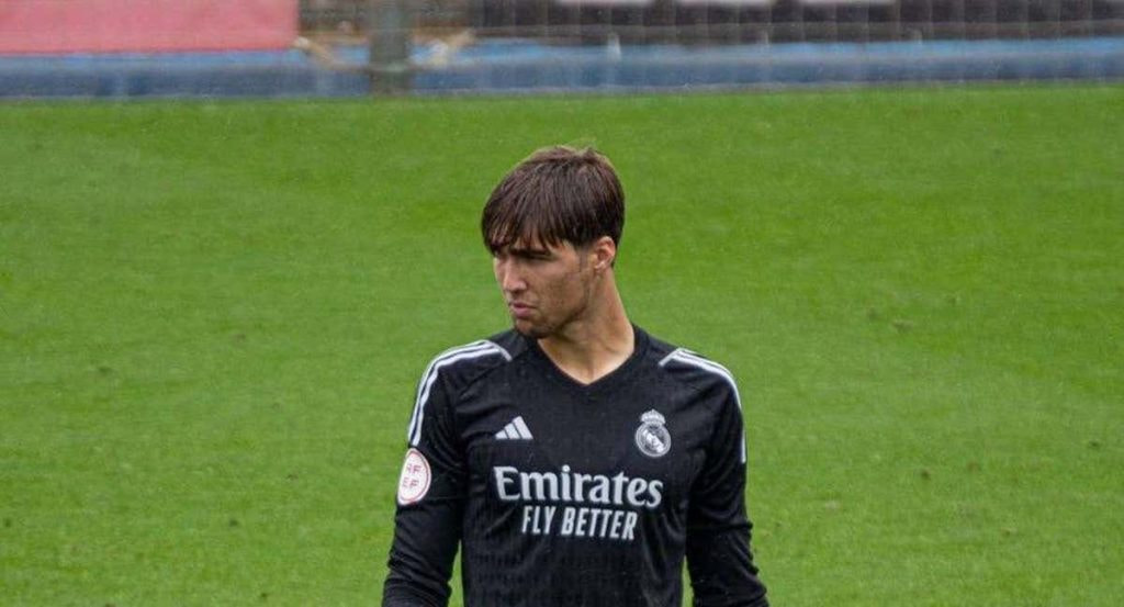 Fran González, en un partido en la cantera del Real Madrid.