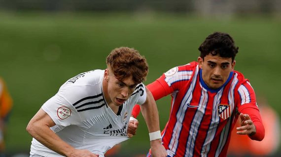 Víctor Muñoz, en el derbi de filiales.