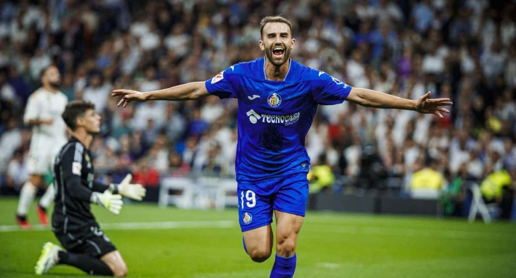 Borja Mayoral salió del Real Madrid y desde 2022 juega en el Getafe. En 2023 marcó en el Bernabéu.