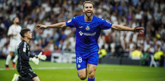 Borja Mayoral salió del Real Madrid y desde 2022 juega en el Getafe. En 2023 marcó en el Bernabéu.