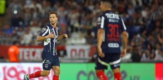 Sergio Canales, en un reciente partido con su equipo.