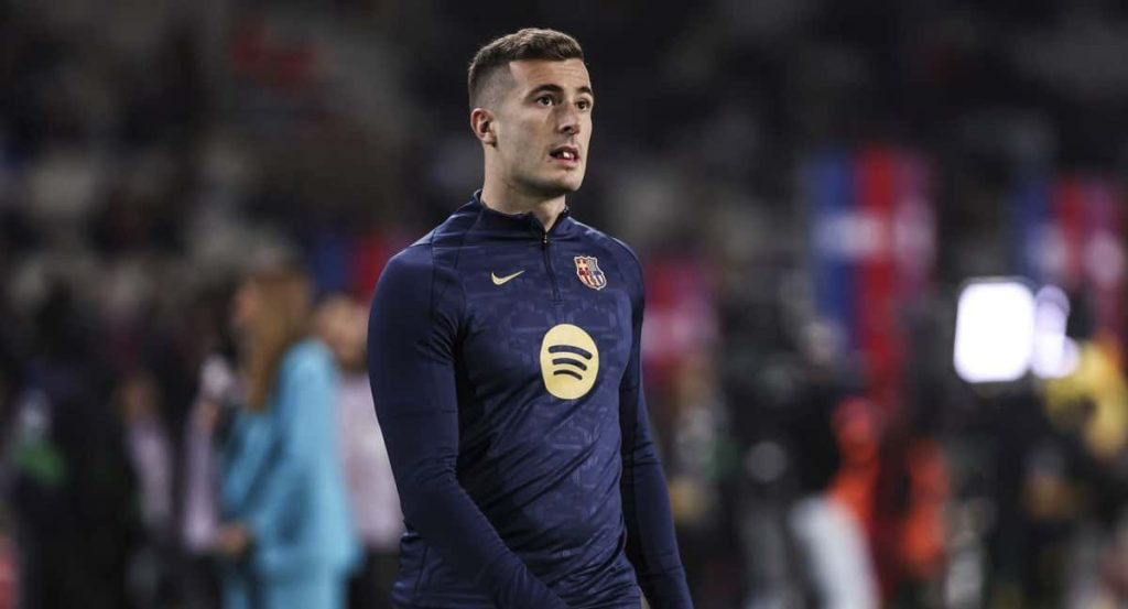 Iñaki Peña, durante un encuentro con el FC Barcelona de esta temporada.
