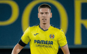 Juan Foyth con el Villarreal CF.