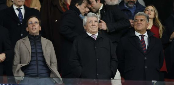 Joan Laporta, en el palco del Metropolitano.