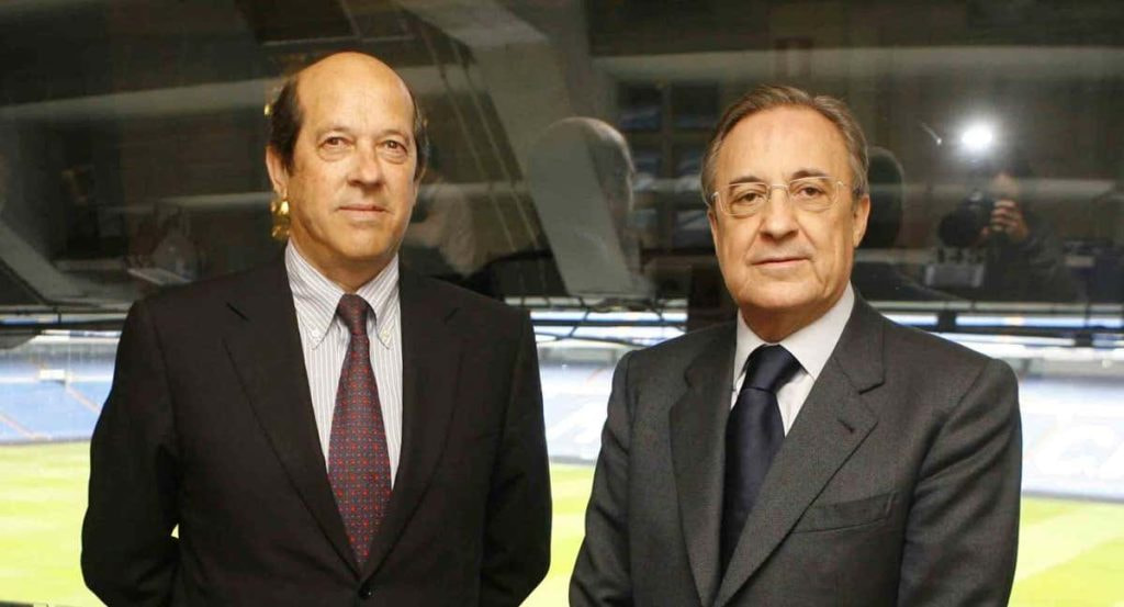 Manuel Llorente y Florentino Pérez, antes del un Real Madrid-Valencia de 2010.
