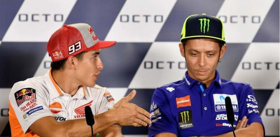 Marc Márquez, junto a Valentino Rossi.