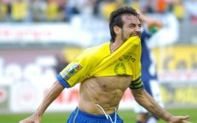 Marcos Márquez celebra uno de sus muchos goles con Las Palmas.