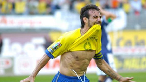 Marcos Márquez celebra uno de sus muchos goles con Las Palmas.