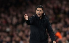 Mikel Arteta durante un partido del Arsenal.