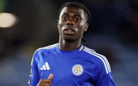 Jeremy Monga ha debutado con el Leicester City a los 15 años.