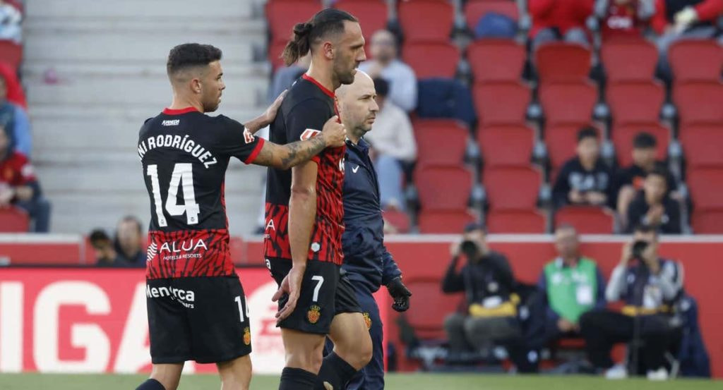 Muriqi, lesionado.