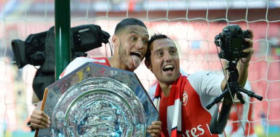 Cazorla celebra la Community Shield de 2014.