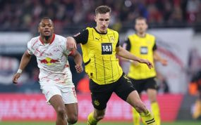 Schlotterbeck en el partido contra el RB Leipzig.