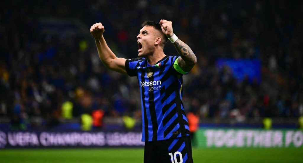 Lautaro Martínez celebra el pase a la final de Champions.