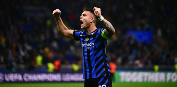 Lautaro Martínez celebra el pase a la final de Champions.