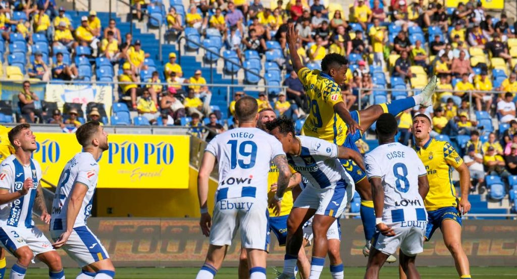 Jugadores del Leganés, que se juegan el descenso la última jornada, contra Las Palmas.